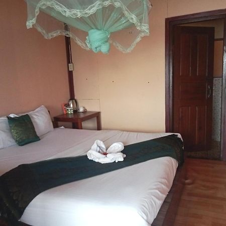 Champa Guesthouse Muang Khong Экстерьер фото