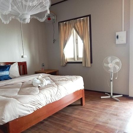 Champa Guesthouse Muang Khong Экстерьер фото