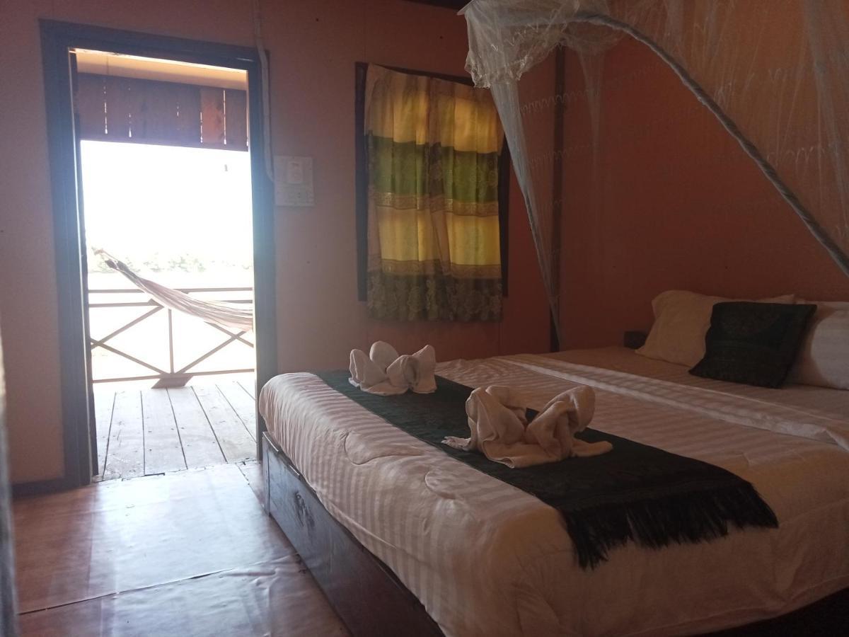 Champa Guesthouse Muang Khong Экстерьер фото