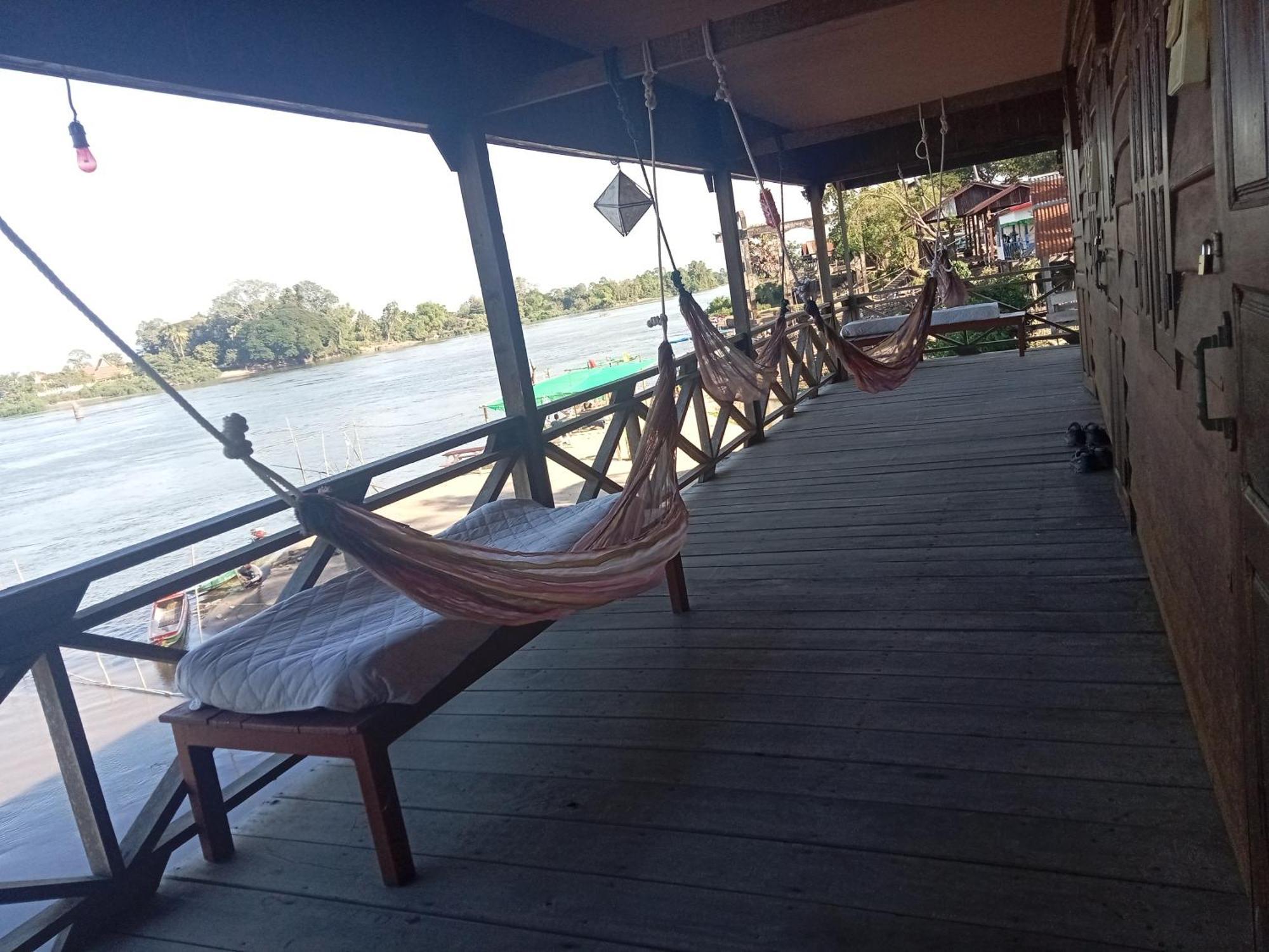 Champa Guesthouse Muang Khong Экстерьер фото