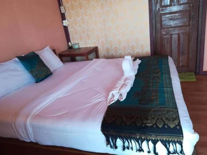 Champa Guesthouse Muang Khong Экстерьер фото