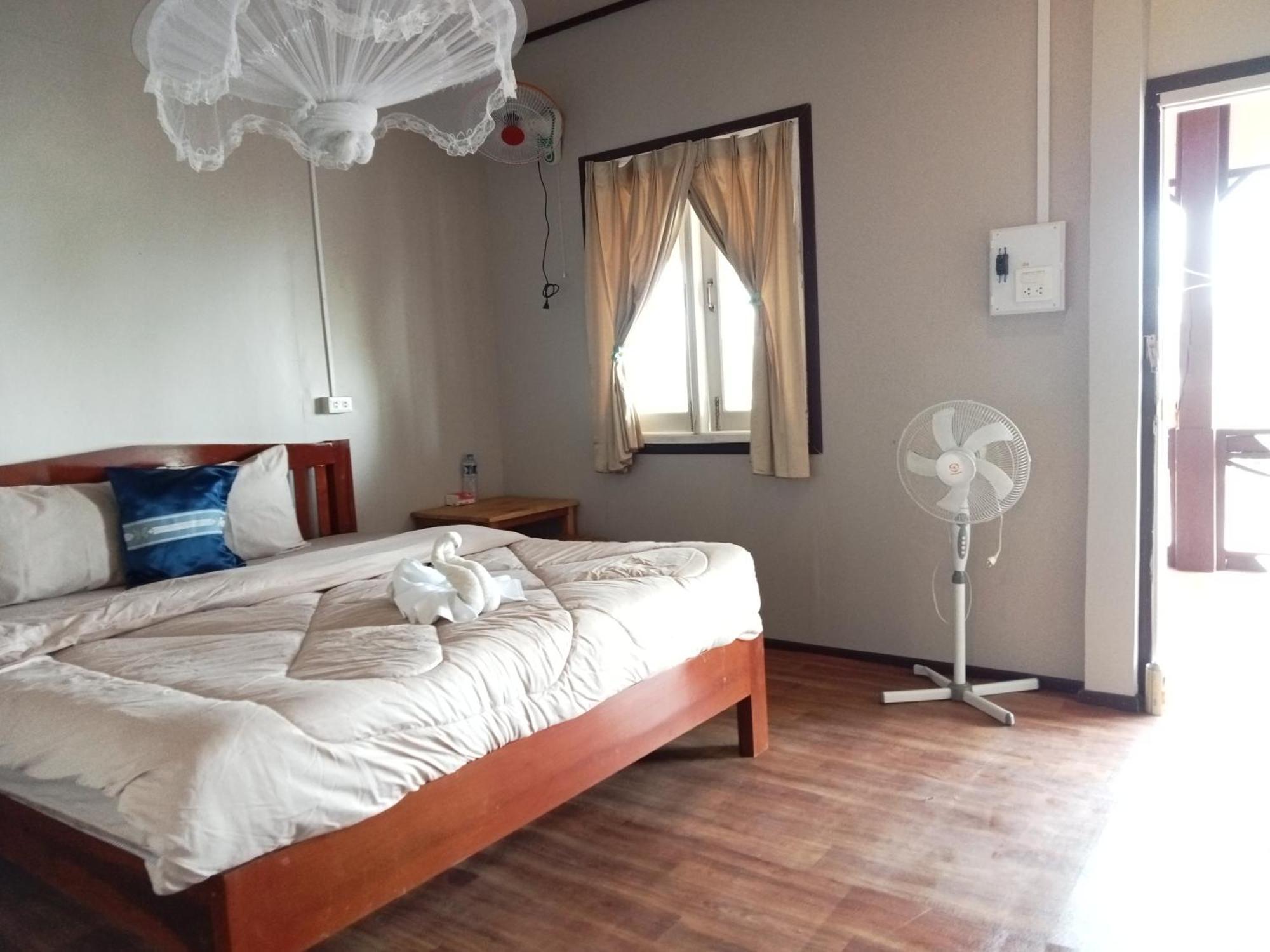 Champa Guesthouse Muang Khong Экстерьер фото
